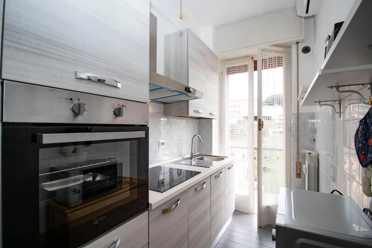 Sunny Apartment Rapallo